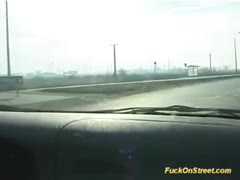 Una scopata per strada, ragazzi si bagna con una sborrata in autostrada #2