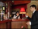 La mora tettona e sensuale si fa sbattere al ristorante. #2