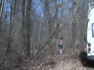 Jessica viene legata e brutalmente trombata e frustata nella foresta #4
