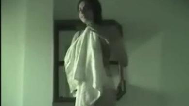 Fidanzata ripresa con una telecamera nascosta nella doccia  #7