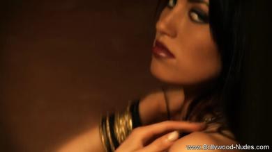 Ballo erotico con la bellissima asiatica Samantha Bentley #3