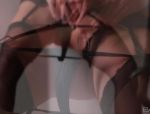 Lexi Swallow gode da sola facendosi un ditalino appagante #10