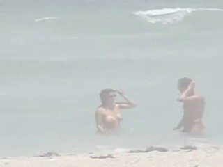 Guardone alla spiaggia nudisti #1