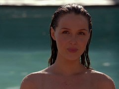 Amabili celebrità sono stati beccate nude o seminude mentre erano sulla spiaggia o fare l'amore #10