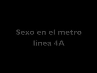 Chiavata in metro di Santiago, Cile #1