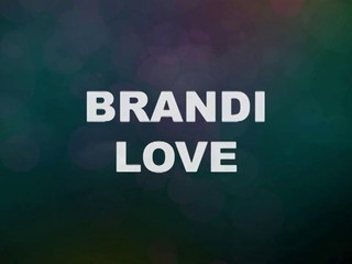 Bionda formosissima Brandi Love succhia cazzo con passione #2