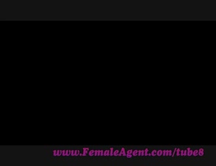 Doppia sborrata a sorpresa per una milf al casting #1