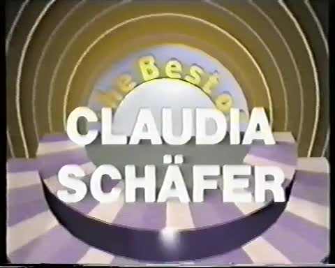 A Claudia Schiffer piace il cazzo nero sul suo letto matrimoniale #1