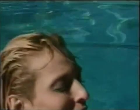Randi Storm - Eccitata mentre sta in piscina fa sesso con cazzo #9