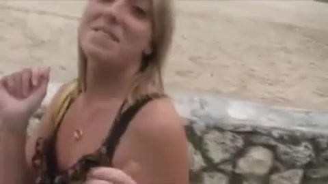 Questa bella ragazza super eccitata si scopa il ragazzo del ghetto #2