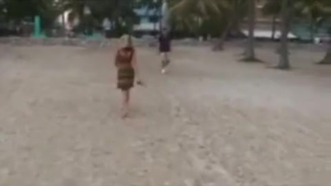 Questa bella ragazza super eccitata si scopa il ragazzo del ghetto #4