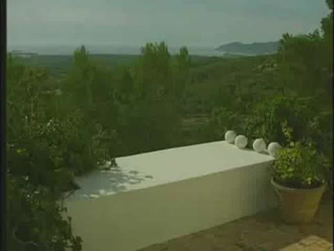 Tiziana Redford è una bellezza con le tette grosse scopata ad Ibiza #1