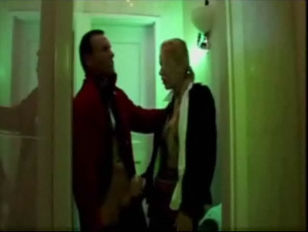 Scolara fa sesso nello spogliatoio amatoriale #6