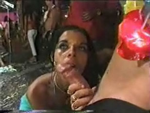 Orgia durante il carnevale brasiliano #2